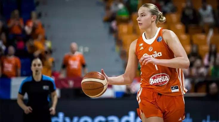 Galatasaray'a 1.93'lük sarışın bomba: Transfer resmen açıklandı 7